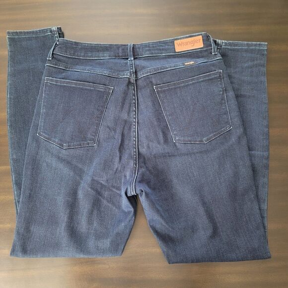 Wrangler Jeans Women Size 12 Skinny High Rise Unforgettable Blue 28" Inseam - Picture 14 of 14